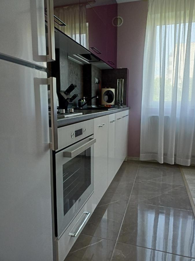 Стоянови Apartamento Ruse Exterior foto